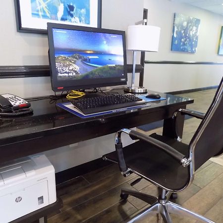 Best Western Augusta West Экстерьер фото