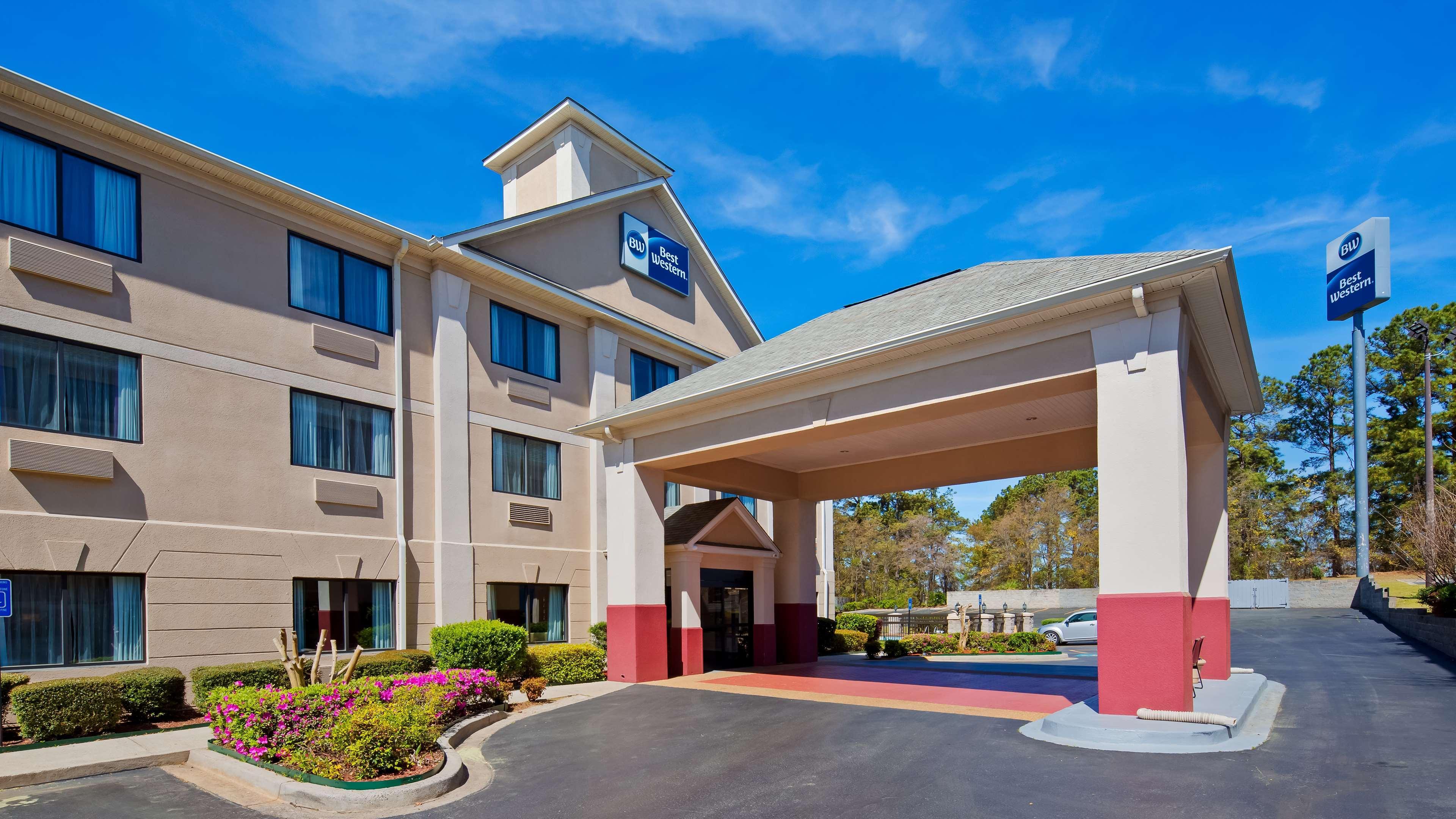 Best Western Augusta West Экстерьер фото